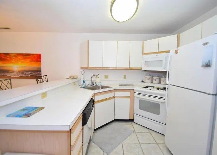 Harbour Club G7 Apartment