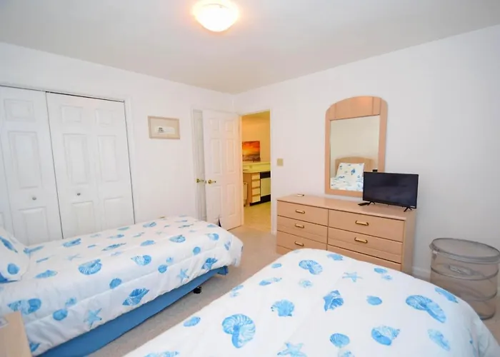 Harbour Club G7 Apartment